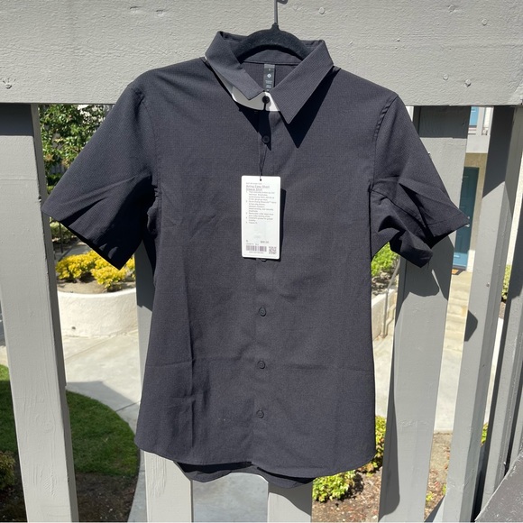 lululemon athletica Other - Men’s Lululemon Button Down